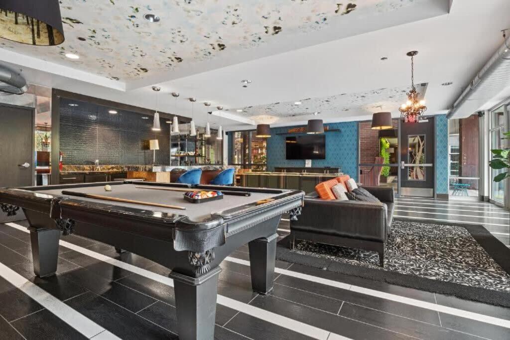 Apartamento Cozysuites Mill District With Pool, Gym # 10